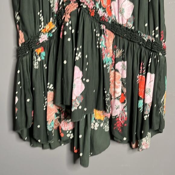 Free People Gray Floral Sleeveless Flowy Boho Top Size Small - Picture 3 of 8